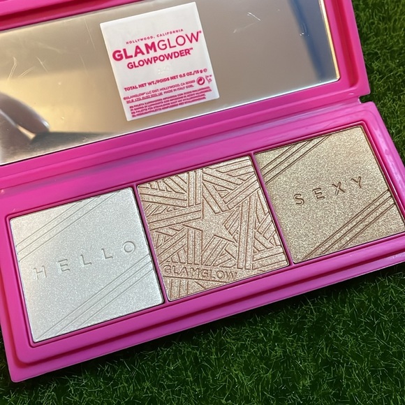 🆕 Glamglow Glowpowder Palette - Picture 2 of 4